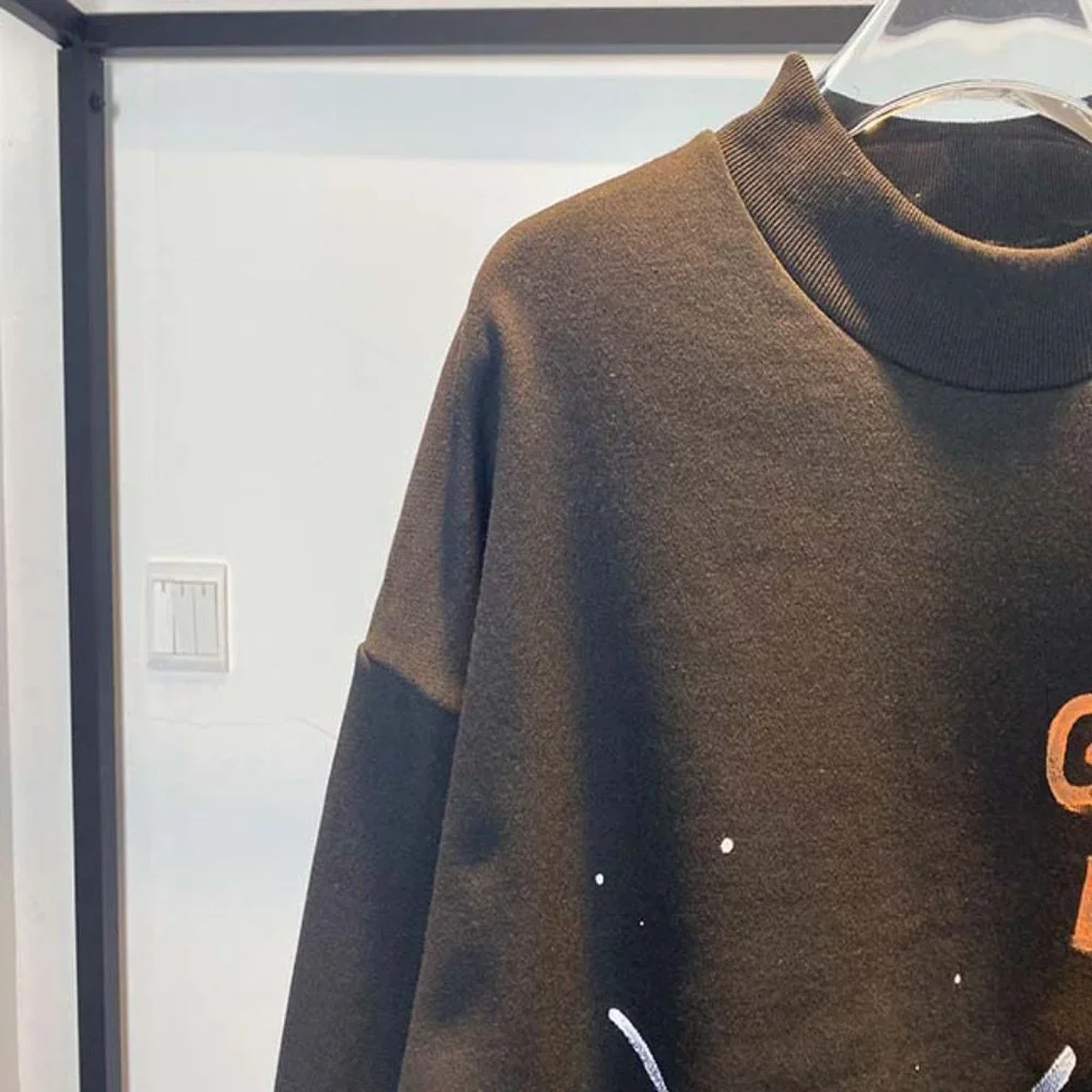 GALLERY DEPT Orange Letter Print Logo T-Shirt - Black Long Sleeve - Picture 12 of 16